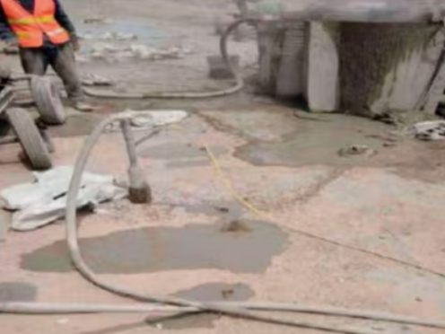 闽清水泥混凝土路面板底注浆技术 路面脱空注浆整治方案